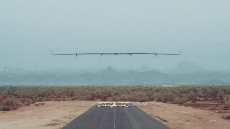Facebook teston helikopterin-dron për qasje në internet (Foto)