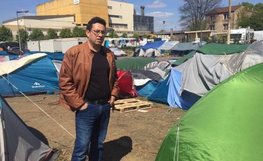 Islami: Pashë vuajtjet në një kamp të Francës ku jetojnë refugjatët tanë