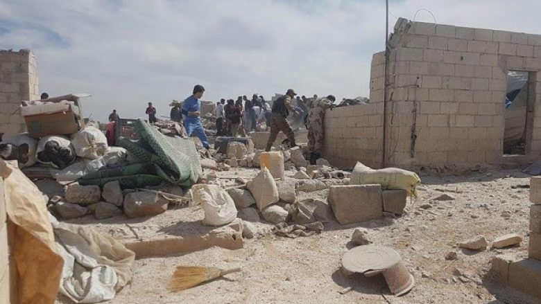 Regjimi i Asadit bombardon një kamp refugjatësh në Idlib
