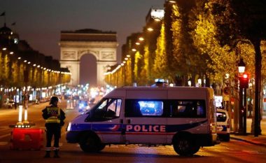 Zbulohet identiteti i sulmuesit në Paris