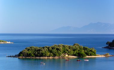 Shqipëria tërheqëse për turistët, por ia kalojnë vendet pa det