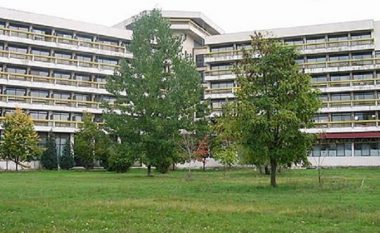 Pronarët e apartamenteve ‘Eurotel’ janë dëmtuar me 563 mijë denarë