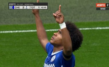 Chelsea shkon në pushim me epërsinë e golit të Willian nga pika e bardhë (Video)