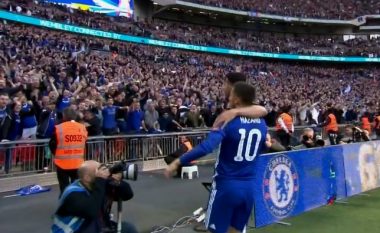 Hazard me një gol të bukur i jep epërsinë Chelseat ndaj Tottenhamit (Video)