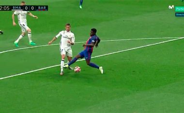 CR7 rrëzohet në zonë nga Umtiti, gjyqtari nuk e vlerëson për penalti (Video)