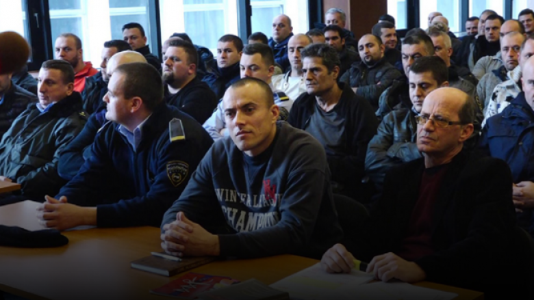 Pjesëtari i “Grupit të Kumanovës” djeg qelinë në Shutkë