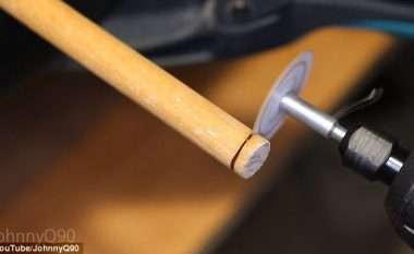 Me anë të letrës së thjeshtë, pret materialet e forta si hekurin dhe drurin (Video)