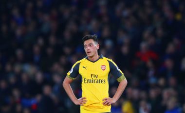 Ozil i ka refuzuar 118 milionë euro nga Kina për të qëndruar te Arsenali