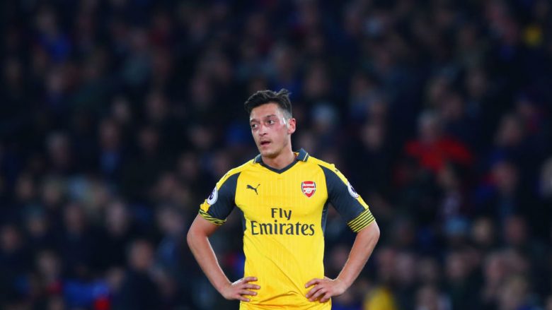 Ozil i ka refuzuar 118 milionë euro nga Kina për të qëndruar te Arsenali