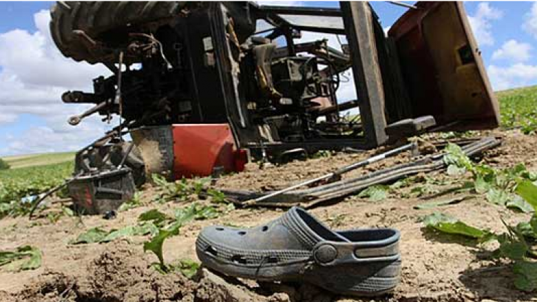 Gostivar, një fëmijë katërvjeçar shtypet nga traktori