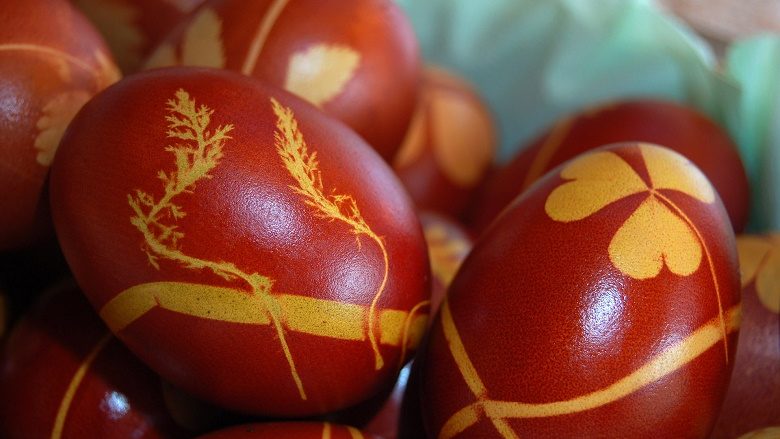 Mësoni disa nga traditat e Pashkëve