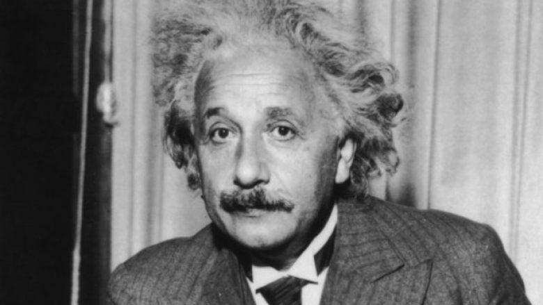 “Mund të ishte komunist dhe një ‘radikal ekstrem’” – pse FBI kishte një dosje për Ajnshtajnin?