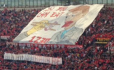 Tifozët e Milanit me baner kundër Serie A dhe kinezëve për orarin (Foto)