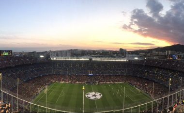 Camp Nou duke u mbushur, pamje unike nga disa kënde të stadiumit (Foto)