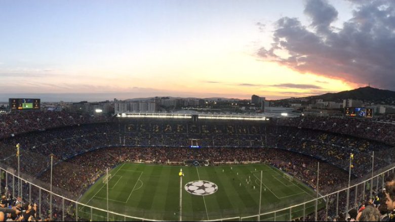 Camp Nou duke u mbushur, pamje unike nga disa kënde të stadiumit (Foto)