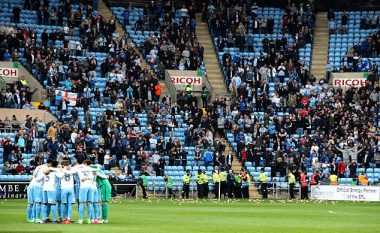Skuadra e njohur angleze Coventry City largohet nga Liga, por protesta e tifozëve mori vëmendje më të madhe (Foto)