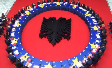 Bashkëpunimi ekonomik, temë kryesore e takimit mes dy qeverive shqiptare