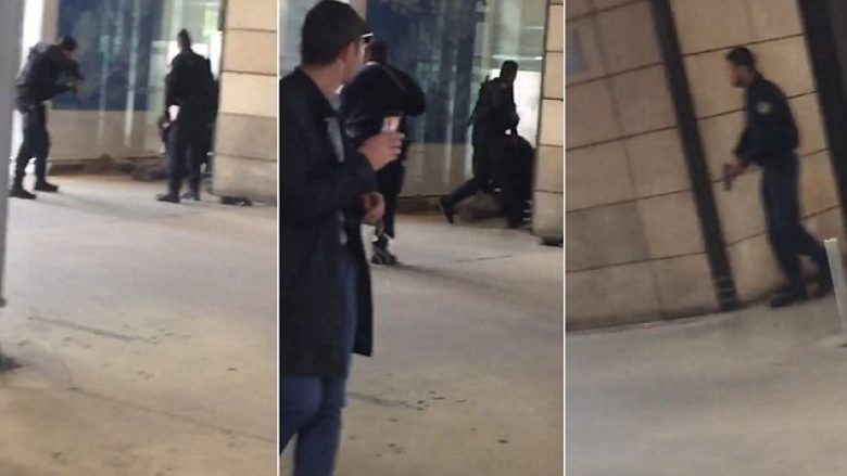 Tmerrohen pasagjerët, një burrë me thikë në duar sillej në një stacion treni në Paris (Video)