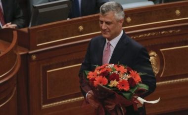 Thaçi falënderoi fansat që ia uruan ditëlindjen (Foto)