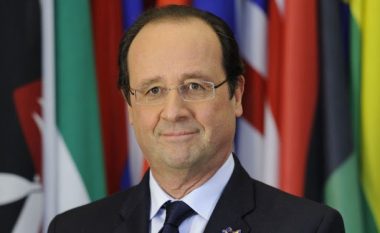 Hollande: Francezët të tregojnë se demokracia është më e fortë