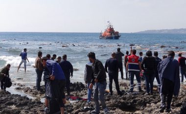 Greqi: Shpëtohen 64 refugjatë në rajonin e lumit Marica