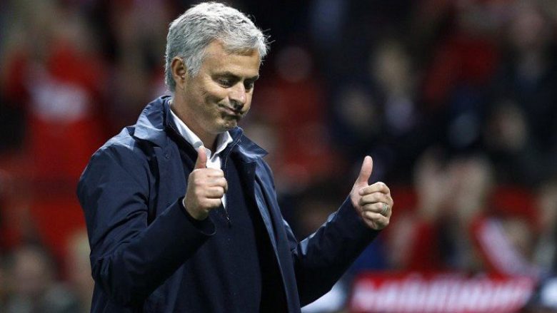Mourinho: Chicharito do t’i shënonte deri më tani 20 gola te Unitedi