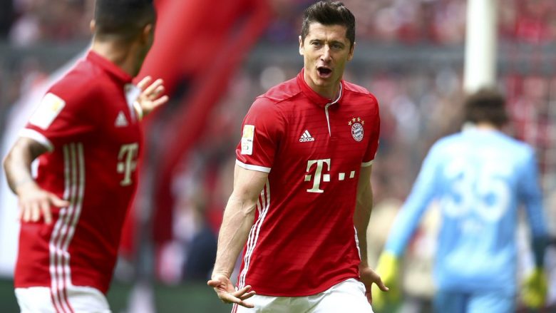 Lewandowski vazhdon me gola, thellon rezultatin ndaj Augsburgut (Video)