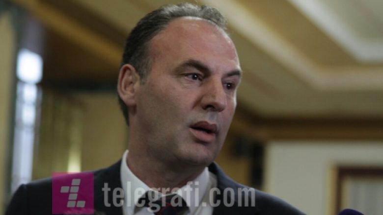 Limaj: Më përpara na njeh Serbia, se që dorëhiqet Thaçi