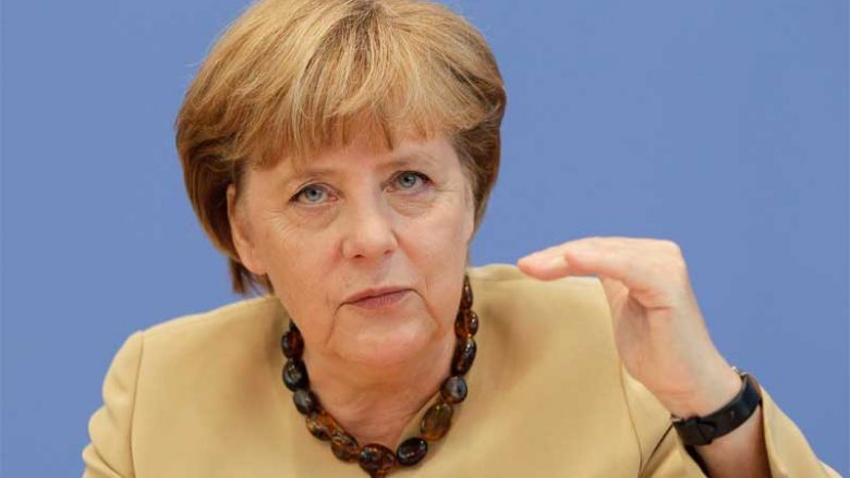 Merkel: Të bashkuar për marrëveshjen e Parisit