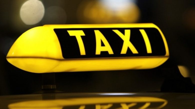 Taksisti në Vushtrri, në bashkëpunim me një person tjetër u vjedh pasagjerëve 2,500 euro