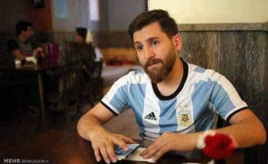 Ky në foto nuk është Lionel Messi, por iraniani Reza Parastesh (Foto)