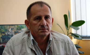 Drejtori i spitalit në veri nuk i do mysafirë deputetët kosovarë (Video)