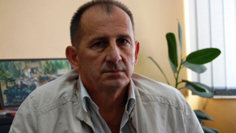 Drejtori i spitalit në veri nuk i do mysafirë deputetët kosovarë (Video)