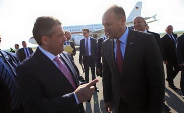 Ministri i Punëve të Jashtme të Gjermanisë arrin në Kosovë