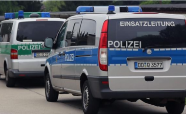 Policët gjermanë i shpëtojnë jetën gruas shqiptare