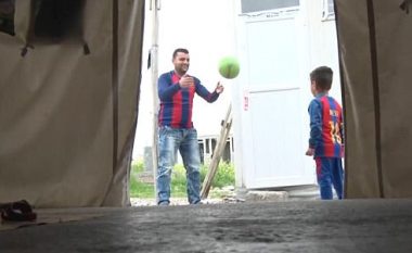 ISIS e mbajtën peng 3-vjeçarin, vetëm se i ati i kishte vënë emrin “Messi” (Foto/Video)