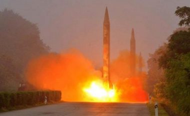 Japonia në alarm pas lansimit të raketës balistike nga Koreja Veriore