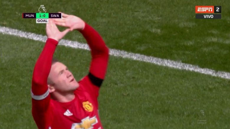 United në epërsi ndaj Swanseat, Rooney shënon nga penalltia (Video)