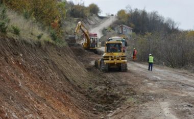 Inaugurohet fillimi i ndërtimit të rrugës Dragash-Shishtavec