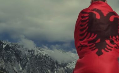 10 këngët që të gjithë shqiptarët i dinë (Video)