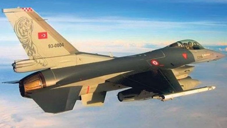 Në Siri vriten 18 persona nga sulmet ajrore turke