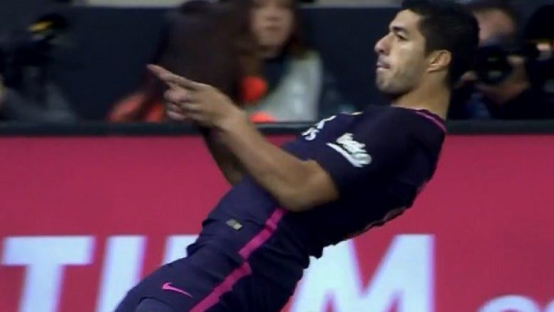 Suarez kalon Barçën në epërsi ndaj Espanyolit (Video)