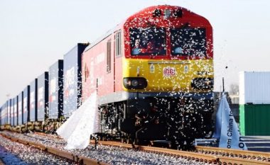 Treni i parë direkt nga Londra arrin në Kinë