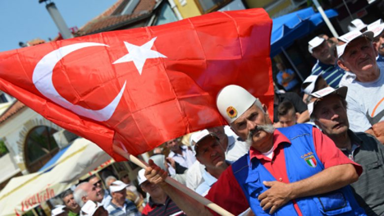 Shtetasit turq sot votojnë në Kosovë