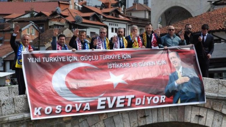 Shtetasit turq në Kosovë votojnë më 9 prill