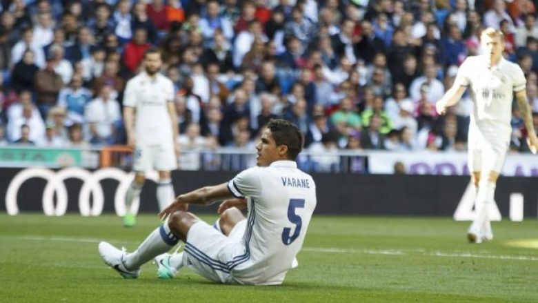 Raphael Varane humbet takimet kundër Bayernit dhe Barcelonës