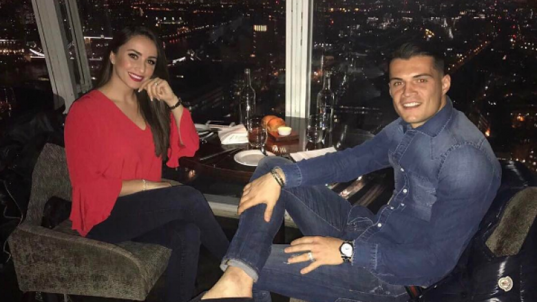 Granit Xhaka feston përvjetorin e dytë të fejesës (Foto)