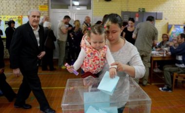 Mbyllen vendvotimet në Serbi