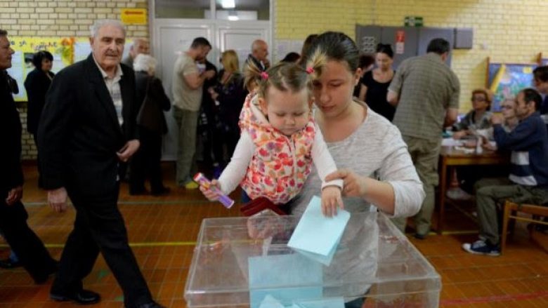 Mbyllen vendvotimet në Serbi