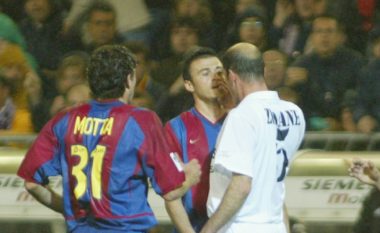 Koha kur Zidane dhe Enrique u kacafytën në El Clasico (Foto/Video)